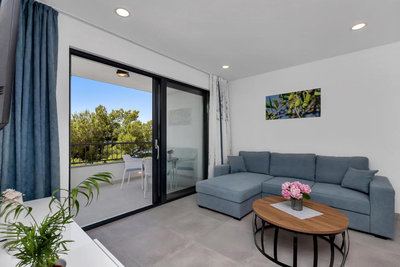 Central Beach Apartments Tučepi Екстериор снимка