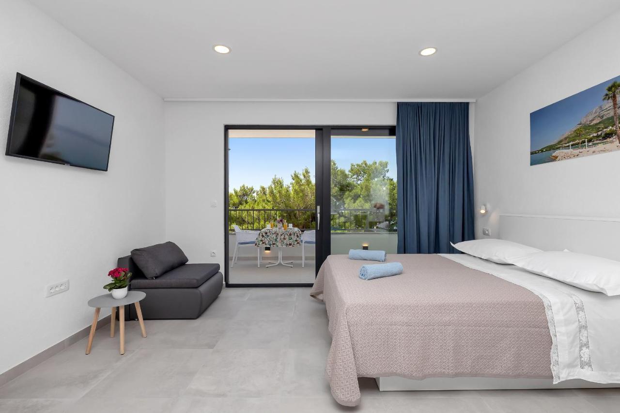 Central Beach Apartments Tučepi Екстериор снимка