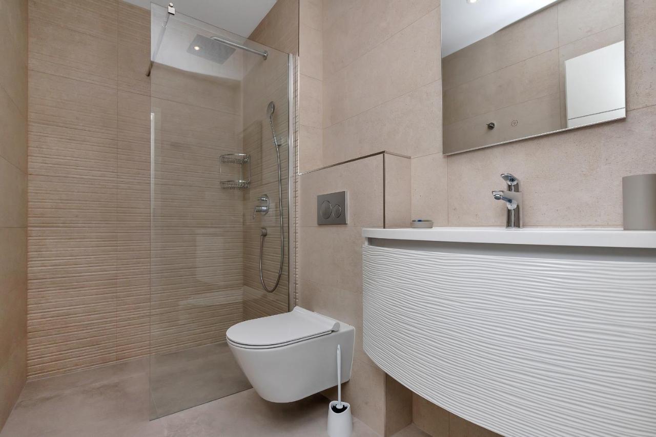 Central Beach Apartments Tučepi Екстериор снимка