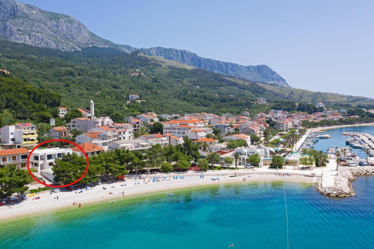 Central Beach Apartments Tučepi Екстериор снимка