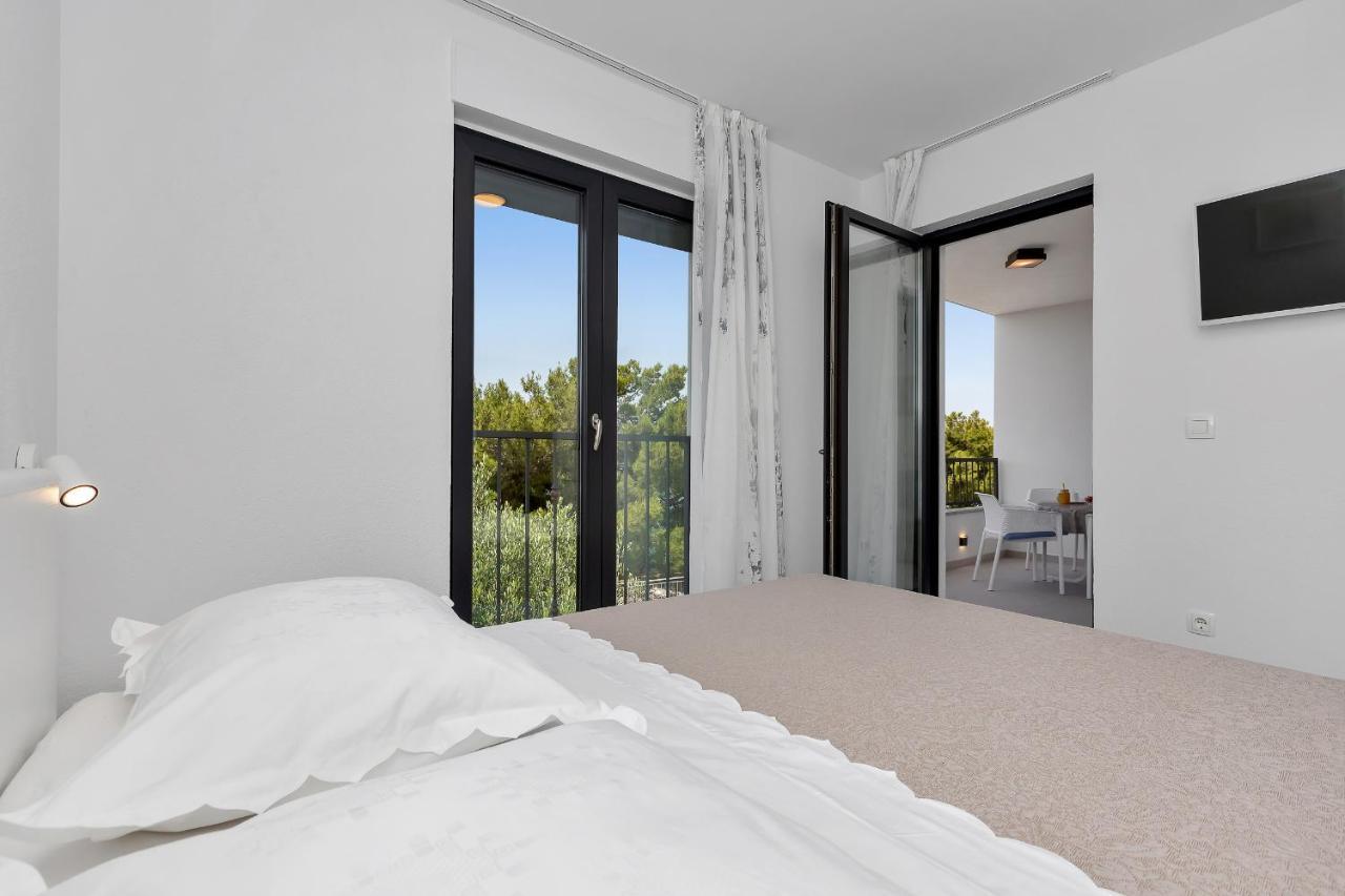 Central Beach Apartments Tučepi Екстериор снимка